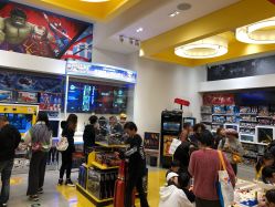 -乐高品牌旗舰店(人民广场店)