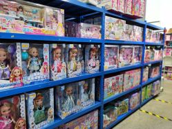-逝水玩具折扣店