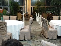 -红栌温泉山庄生态美食餐厅