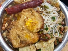 -鹿寨小何螺蛳粉店