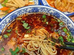 -吾穆勒蓬灰牛肉面·清真(北滨河中路店)