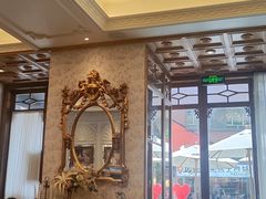 -秘密旅行Bonjour(黑金冠 江南西店)