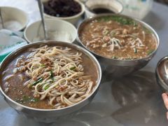 -正宗杨记普洱酸醋米线(总店)