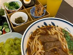 -康师傅私房牛肉面(马泉营奥莱店)