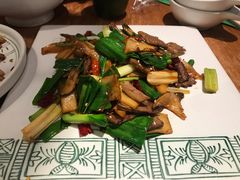 云南腊肉炒香笋-云海肴·汽锅鸡·云南菜(广安门天虹店)