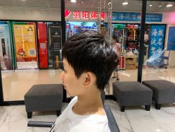 点击看大图 短发-付军剪艺