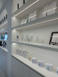 -JNK皮肤管理中心