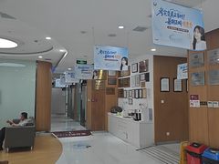 -雅悦齿科(顾村公园店)