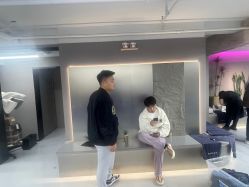 -宫铭烫发染发接发店