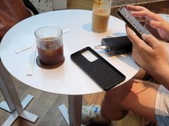 -Line 咖啡(石厦花园店)