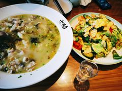 -严记小天府酸菜鱼(西四路店)