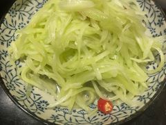 凉拌莴苣-聚汇三少·龙虾·中餐厅(莫邪路新天地店)