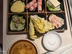 -海底捞火锅(中商百货夜宵主题店)