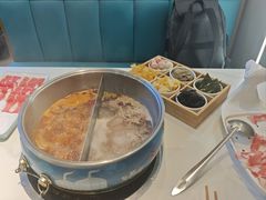 -汗腾格里·风味餐厅(新疆驻京办店)