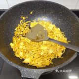 简易晚餐——非常开胃的老干妈鸡蛋炒拉面