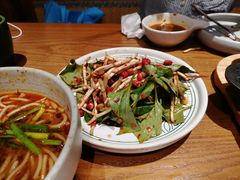 凉拌折耳根-云海肴·汽锅鸡·云南菜(天山百盛优客店)