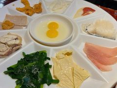 百年臻品过桥米线-建新园过桥米线(云纺店)