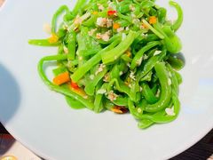 -聚鑫朋酸菜肥肠(文艺路口店)