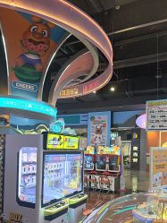 -卡通尼乐园(荟聚中心店)