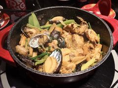 -大龙凤鸡煲(万菱汇店)
