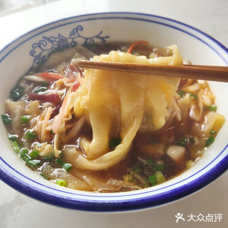 避暑凉都，美味过早｜利川花杂豆皮