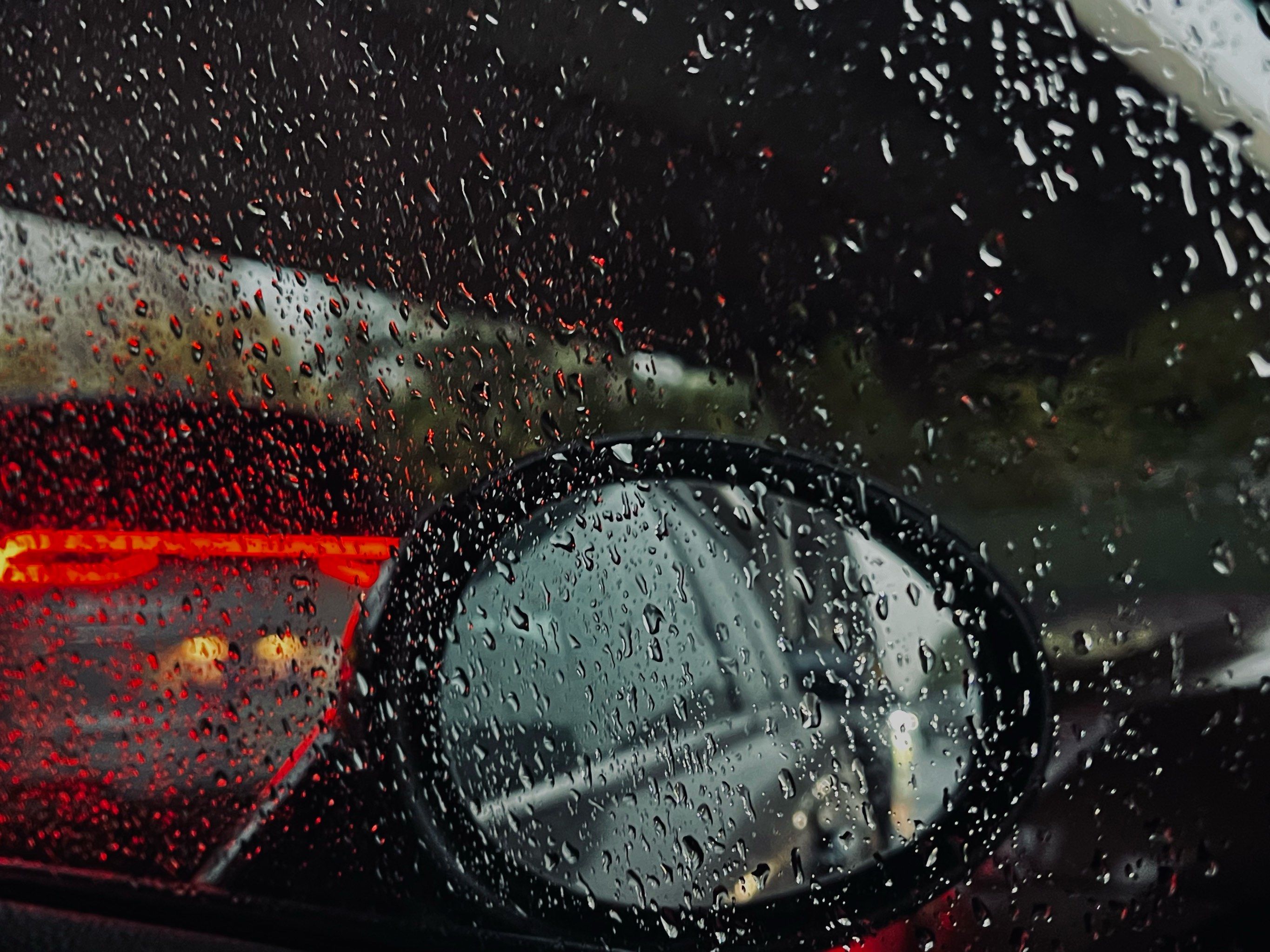 女生说车窗放一半到底暗示了什么 车窗只能关一半是什么原因