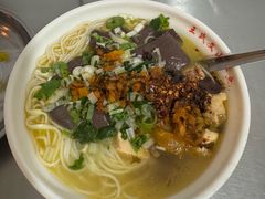 -文山荷鲜居(翠湖店)