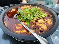 -都江堰石锅鱼