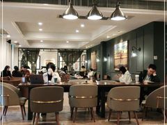 大堂-星巴克臻选(广州沙面店)