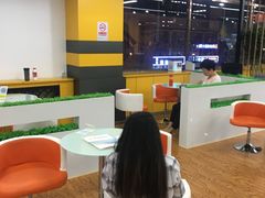 -健龙森俱乐部·游泳·健身·羽毛球综合体育馆