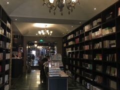 大堂-钟书阁(松江泰晤士小镇店)