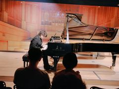 -柏斯音乐艺术中心·钢琴·吉他(上音店)