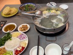 -官塘陈记鱼生·潮汕砂锅粥·牛肉火锅(潮枫路总店)