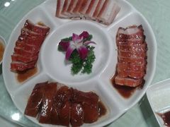 烧肉大拼盘-惠爱餐厅
