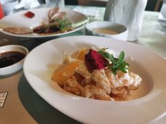 -穹六人间 people 6(岳阳路店)