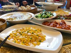 -鸿一饭店(隐秀路店)