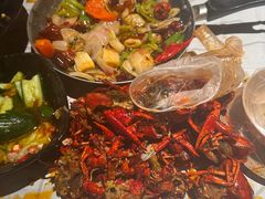 -巴厘龙虾·榜首油焖大虾(音乐学院·沿江酒馆店)