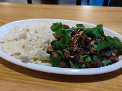 -小厨子私房菜·云南美食店
