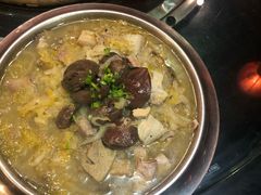 酸菜白肉炖血肠-粗粮人家(簋街店)