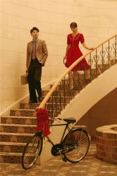 -易摄影婚纱摄影工作室