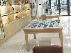 -何氏眼科视光中心·眼镜·配镜(汇泉东路店)