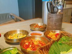 -草家酱蟹炭火烤肉店(珲春南路一店)