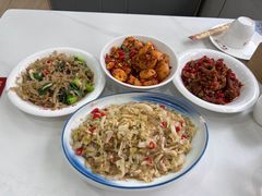 -独一佳老胡湘菜馆(矿山路店)
