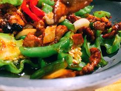 -老滇山寨•云南特色菜•地方菜•民族风情歌舞表演(金碧店)