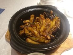 咸鱼鸡粒茄子煲-尚一汤 广东炖汤(金桥国际店)