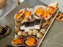 -围炉肉舍•炭烤活鳗•丹东海鲜烤肉(步行街店)