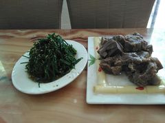 -苏莱特色牛骨滩羊手抓馆(长城东街总店)