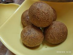 -BHC炸鸡(明洞总店)