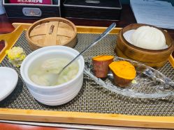 -臻康乃馨月子中心(集美店)
