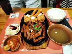 -宋家族亭多国籍料理(泰华城店)